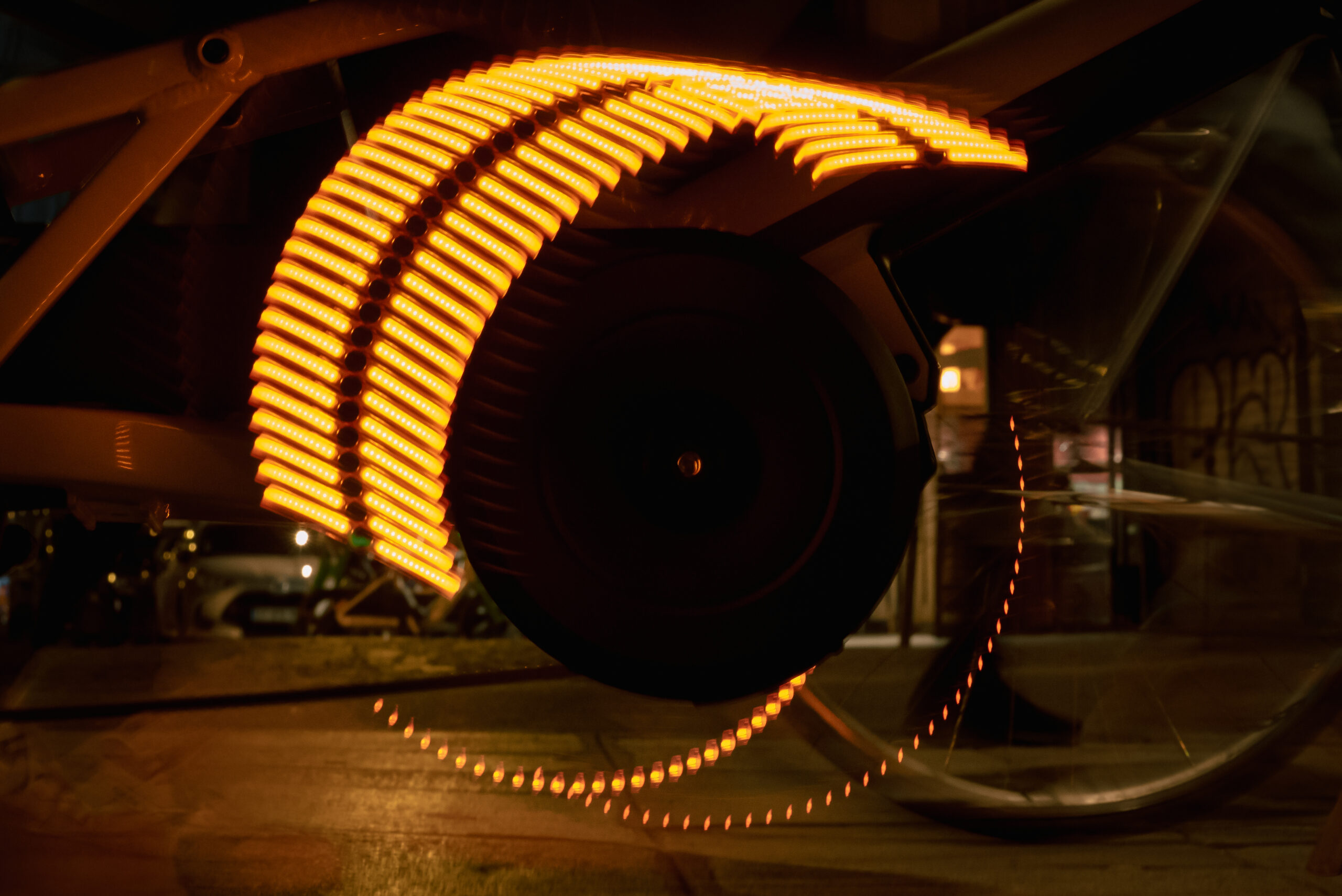 LOOK GeoCity Vision Lighted Pedals in motion